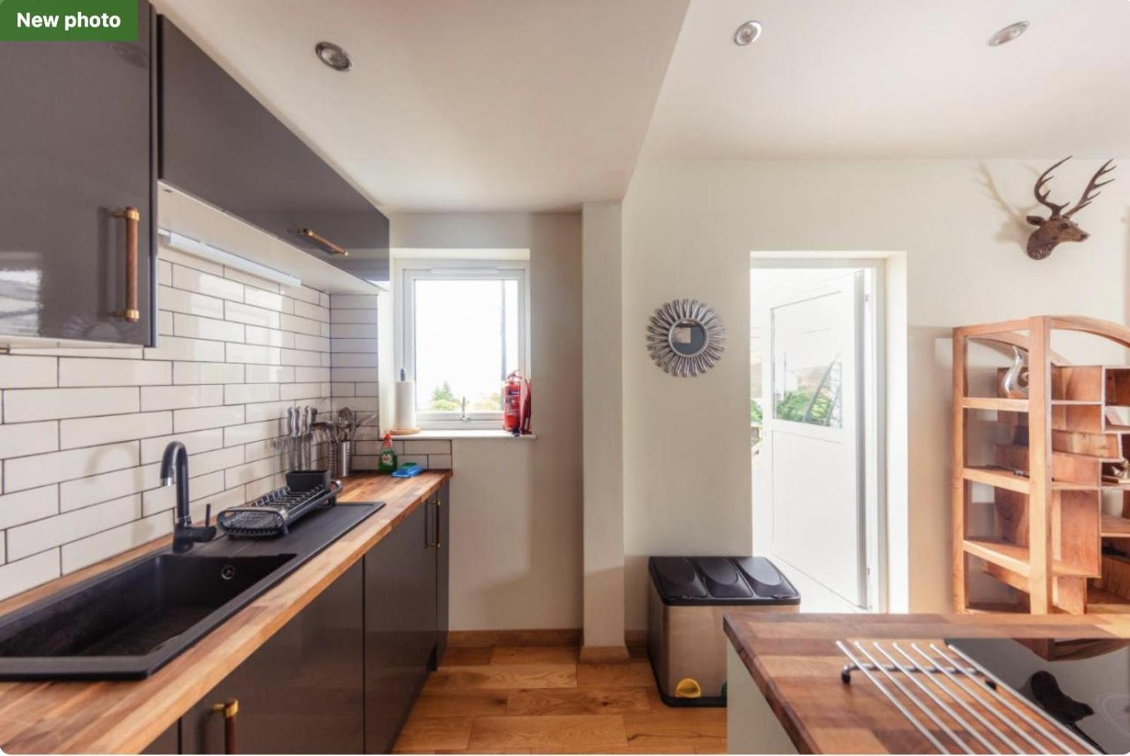 Luxury Cottage With Stunning Views Near Fairy Pools - School House 3 Карбост Экстерьер фото